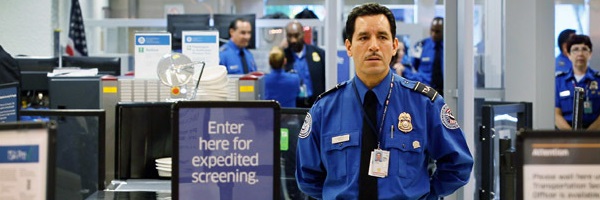 tsa-flygplats-vakt