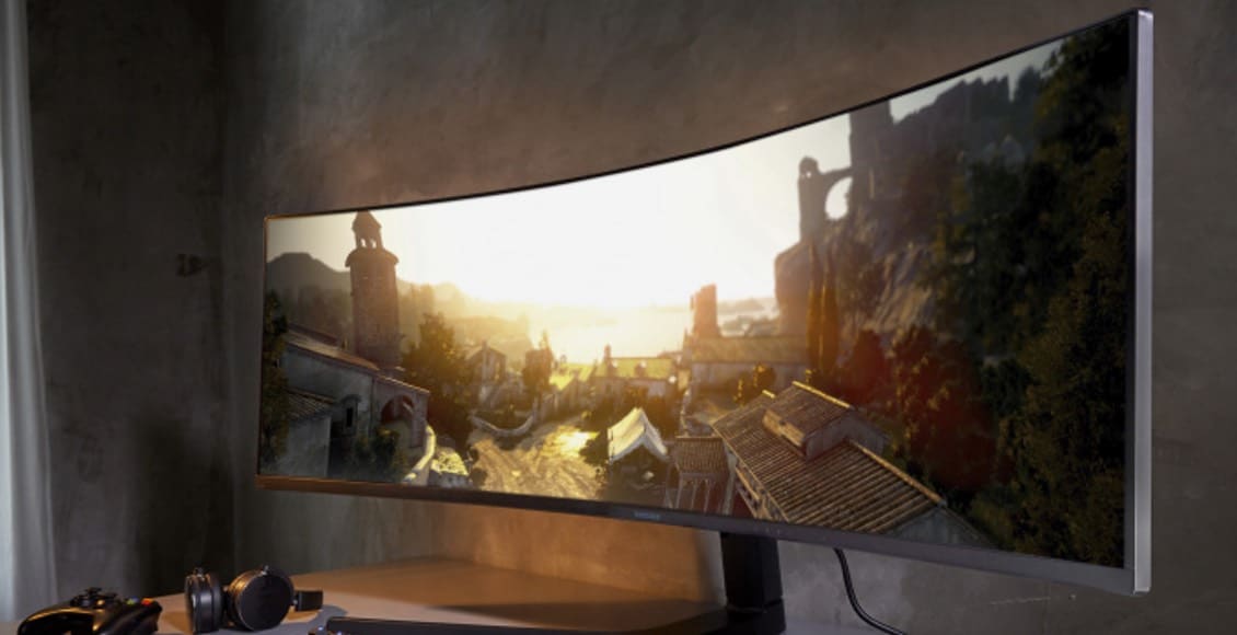 Grymmaste gamingskärmen 2019 – Samsung CRG9 43 Samsung CRG9