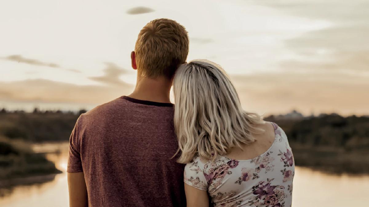 Dejta säkrare på nätet – Match inför verifierade profiler 43 dejta par man kvinna familj unsplash copperheadphotography