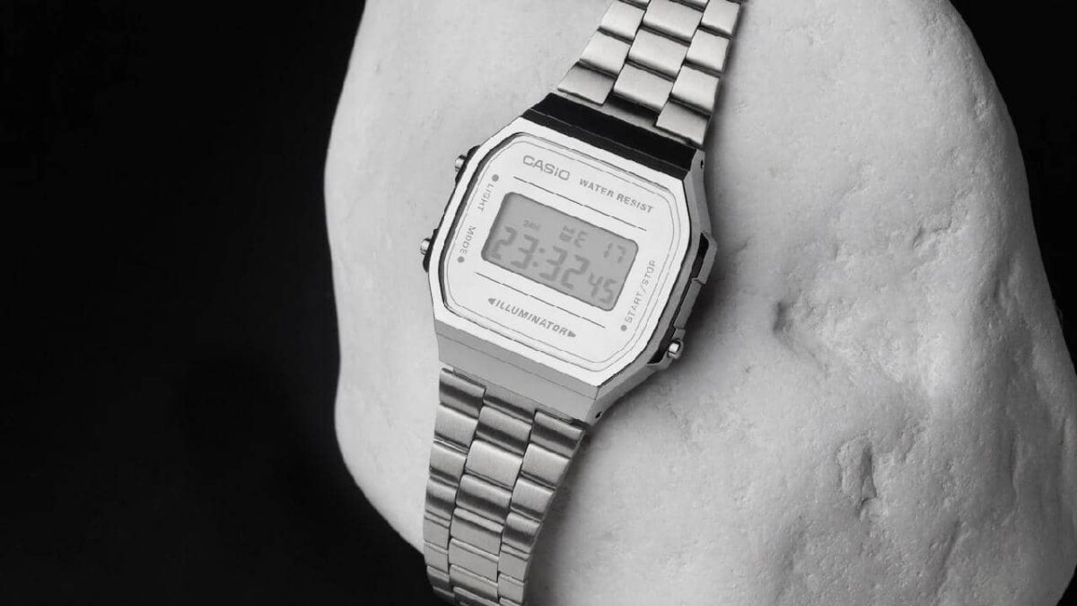 casio f 91w unsplash pavlo talpa 2023 3