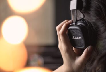 marshall headphones unsplash