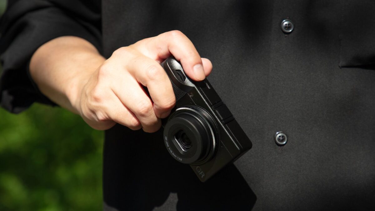 ricoh gr iv 2025 2