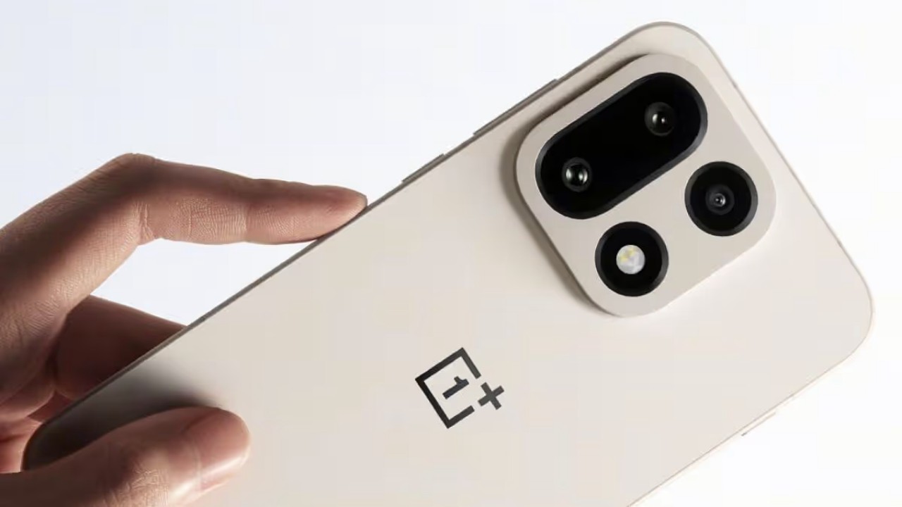 oneplus 15 leaked lowres 2025