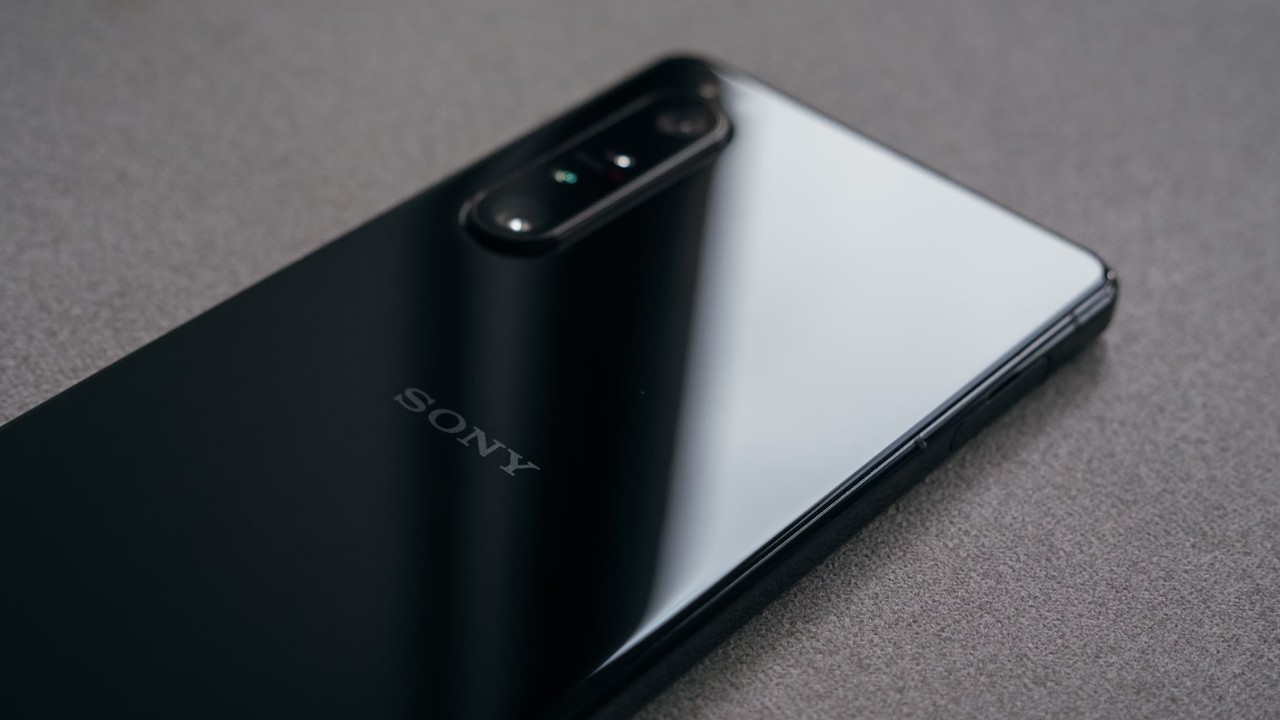 Sony slutar skicka med laddkabel – köparna får mindre för pengarna 43 sony xperia 2023 unsplash