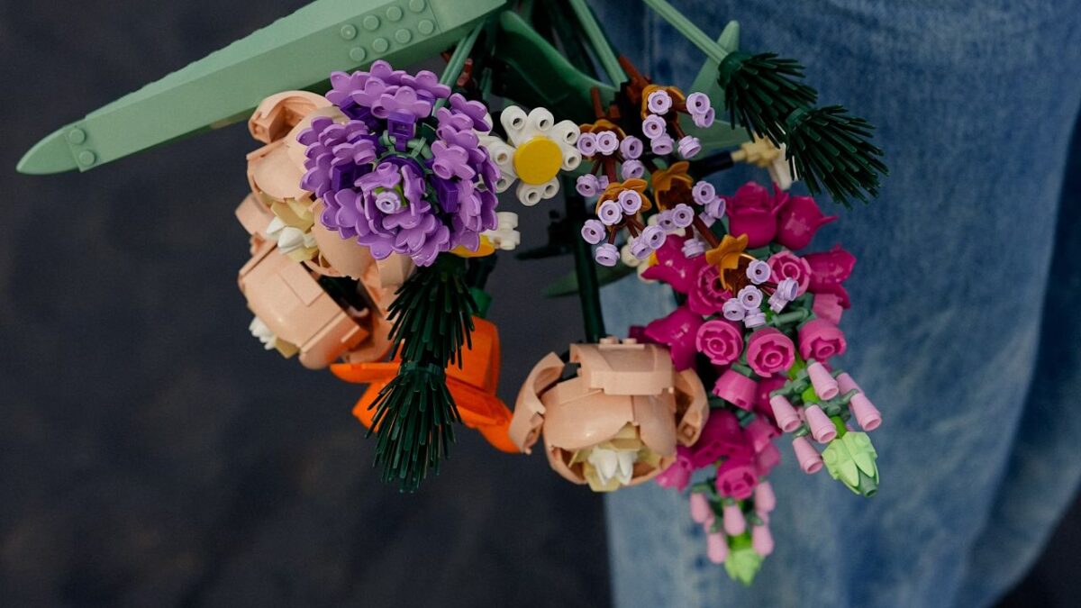 lego blomma unsplash